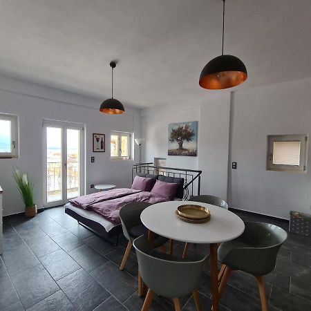 Gythio Townhouseアパートメント エクステリア 写真