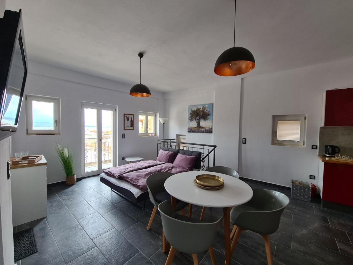 Gythio Townhouseアパートメント エクステリア 写真