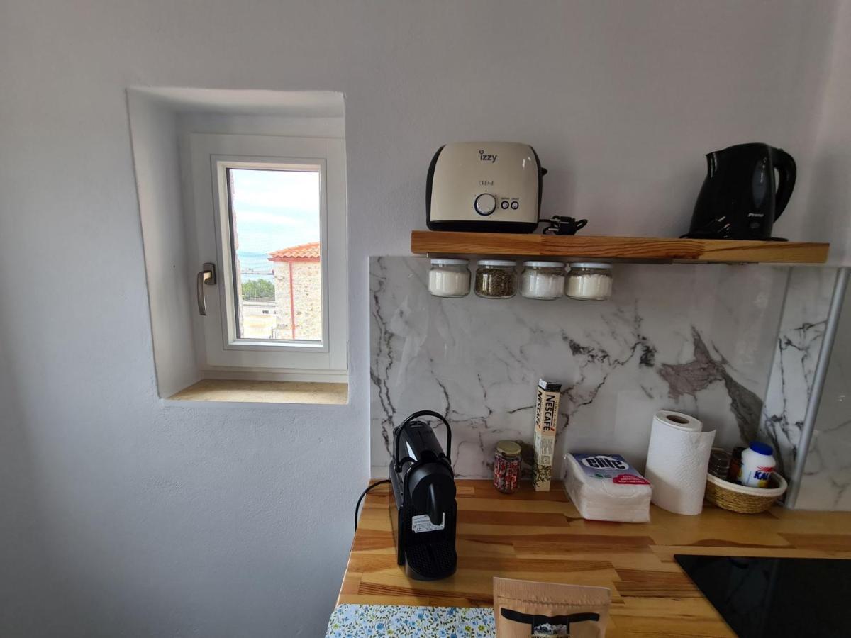 Gythio Townhouseアパートメント エクステリア 写真